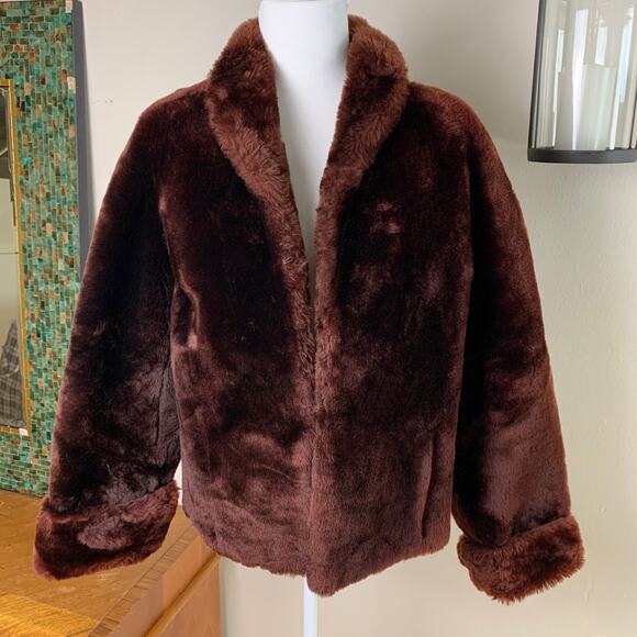 Vintage Brown Faux Fur Jacket Plush Feel Dixie Shops 1950s/60s Cropped Boxy Fit - Picture 2 of 8